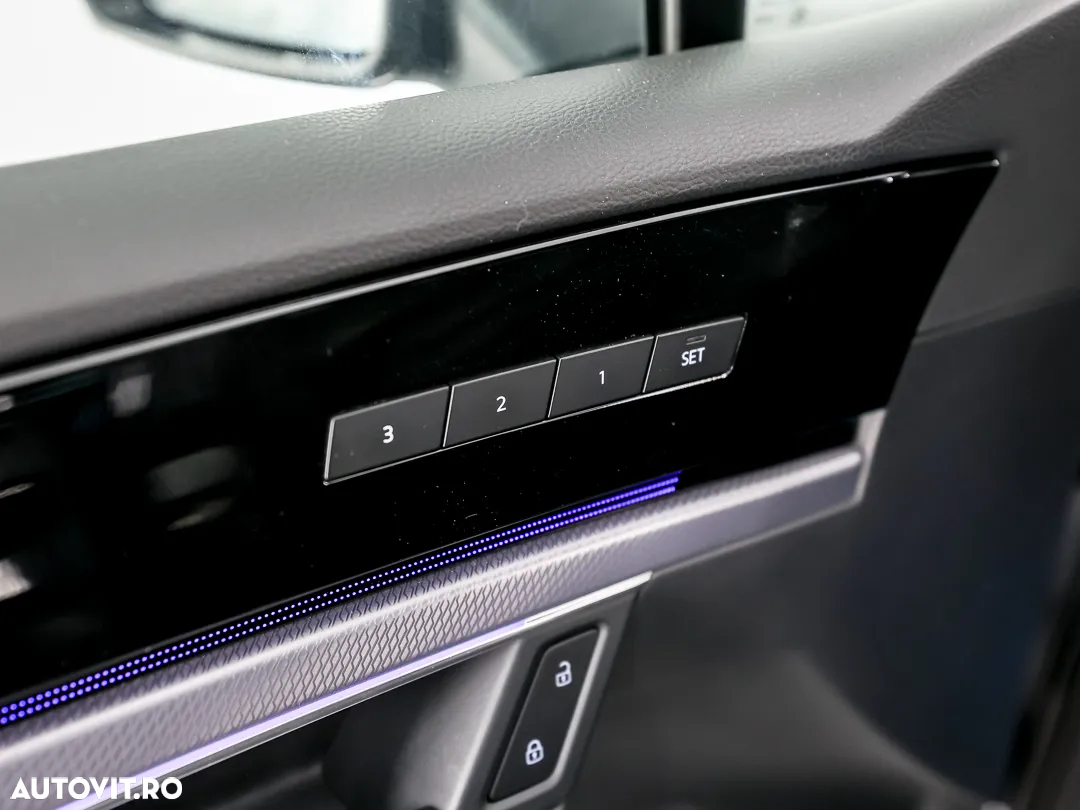 Volkswagen Touareg V6 TSI eHybrid PHEV R - 32