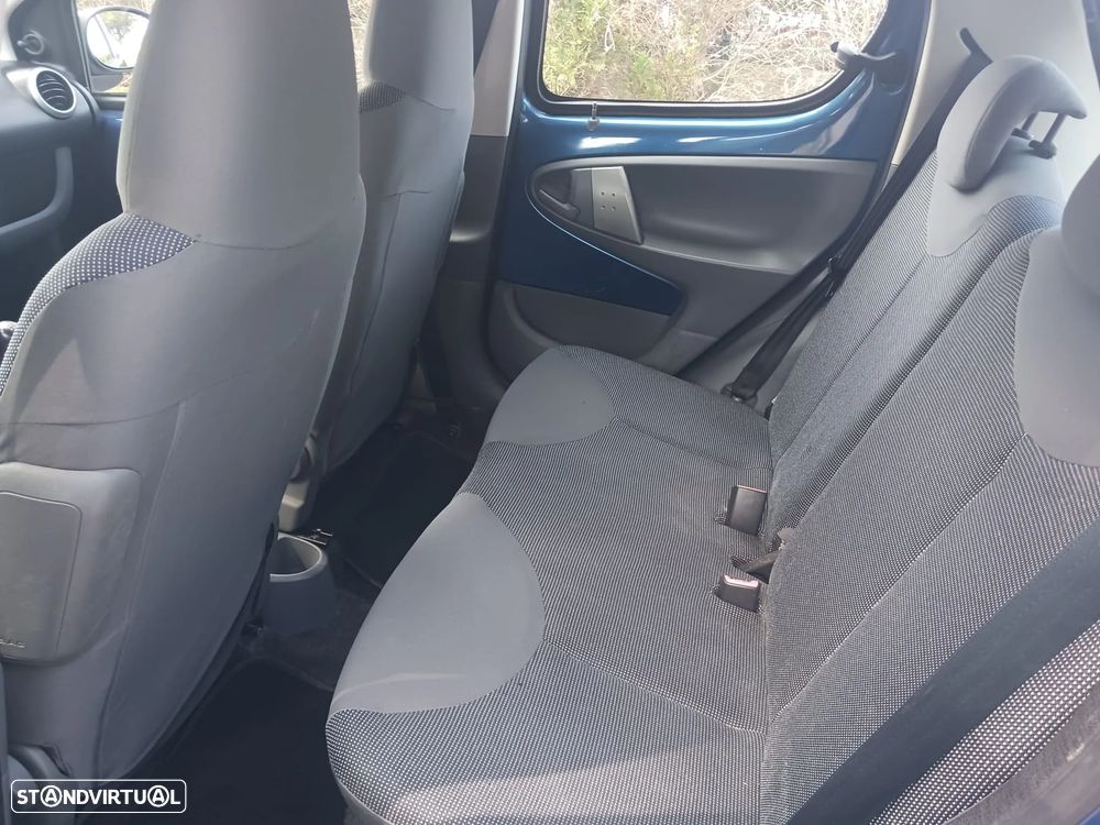 Peugeot 107 1.0 Trendy - 24