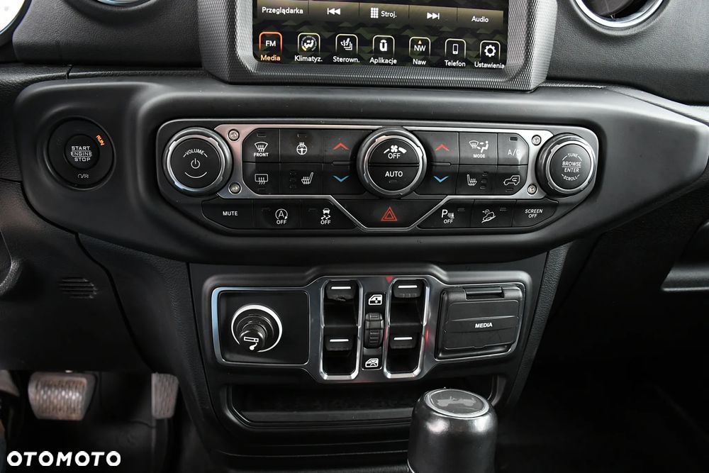 Jeep Wrangler Unlimited 2.2 CRD Sahara - 26