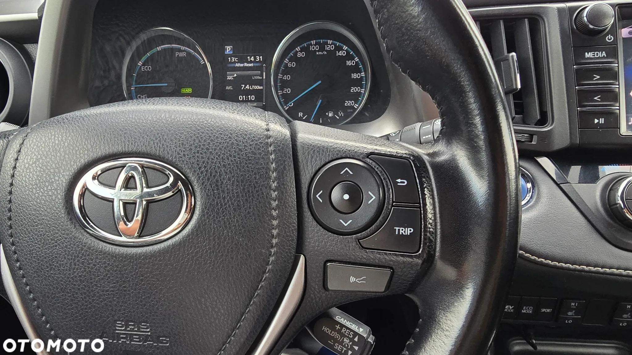 Toyota RAV4 Hybrid Prestige 4x4 - 32