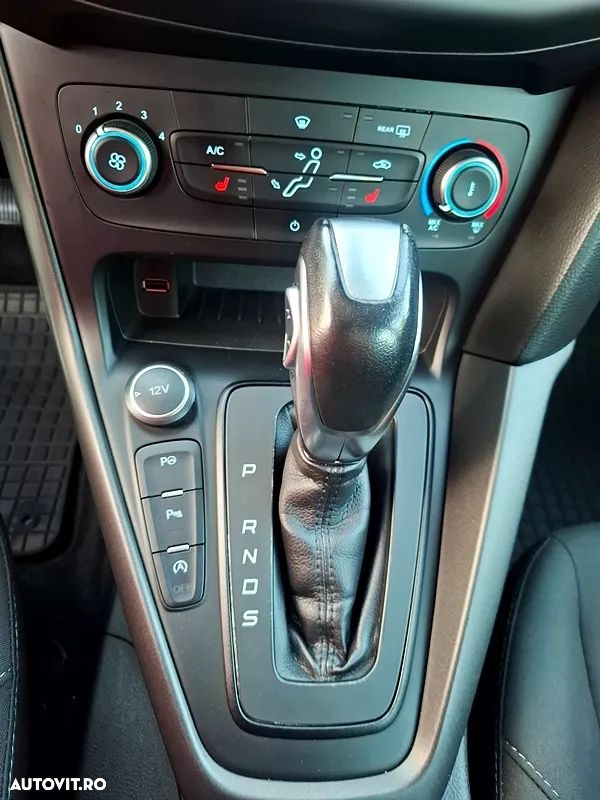 Ford Focus 2.0 EcoBlue Titanium Business - 17