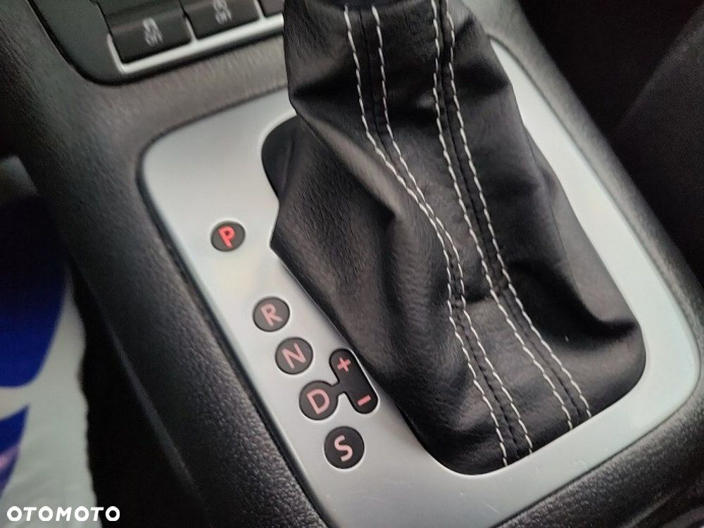 Volkswagen Tiguan - 33