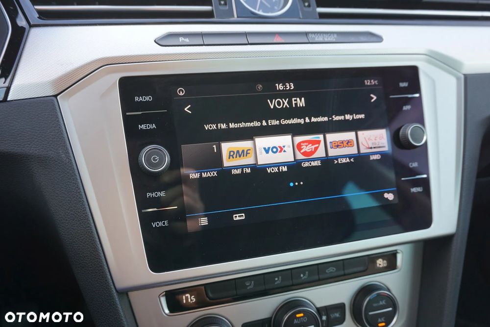 Volkswagen Passat 2.0 TDI BMT Comfortline - 32