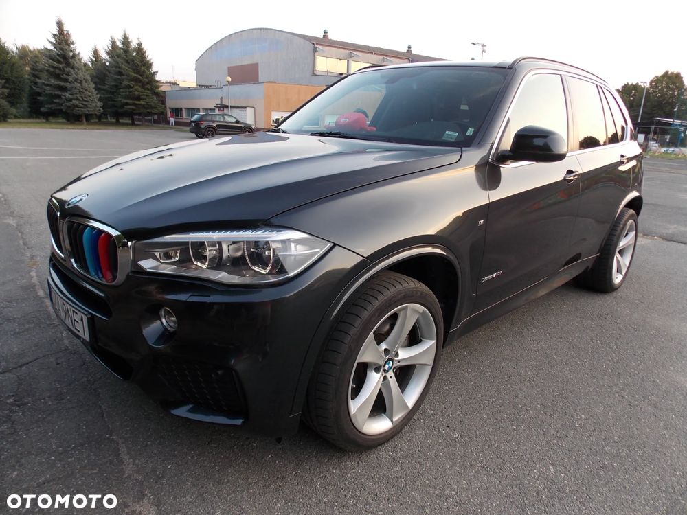 BMW X5 xDrive50i Sport-Aut - 7