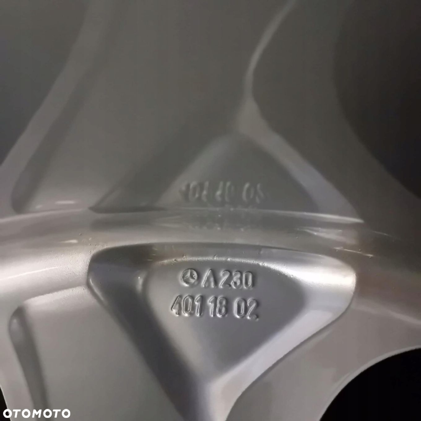 MERCEDES A230 W230 8,5JX18 ET35 5X112 9,5J ET40 A2304011402 A2304011802 - 6