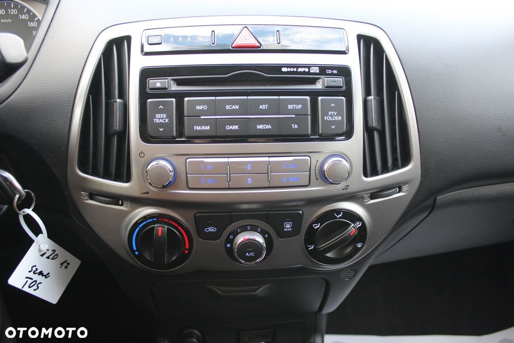 Hyundai i20 - 14
