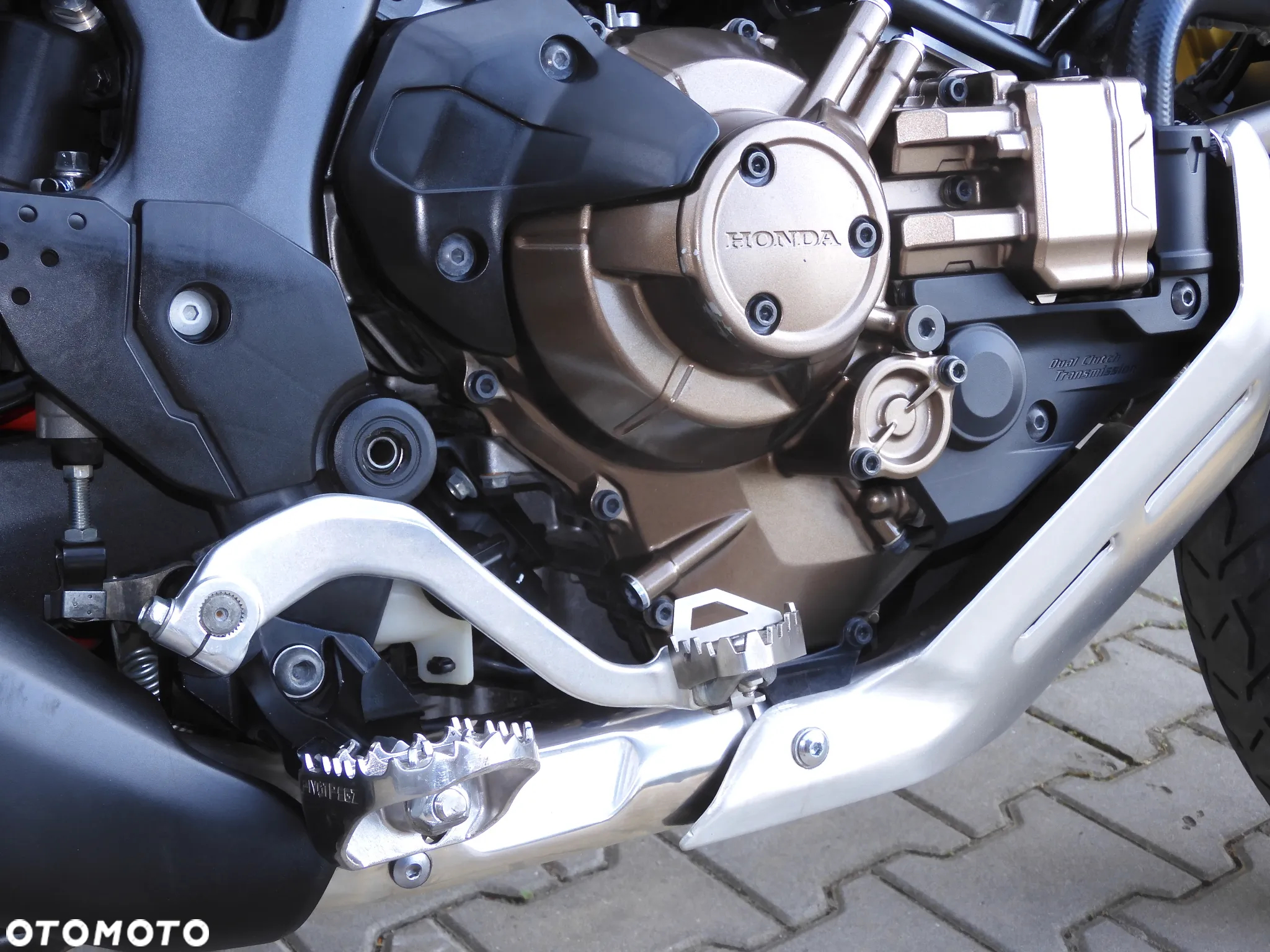 Honda CRF - 9
