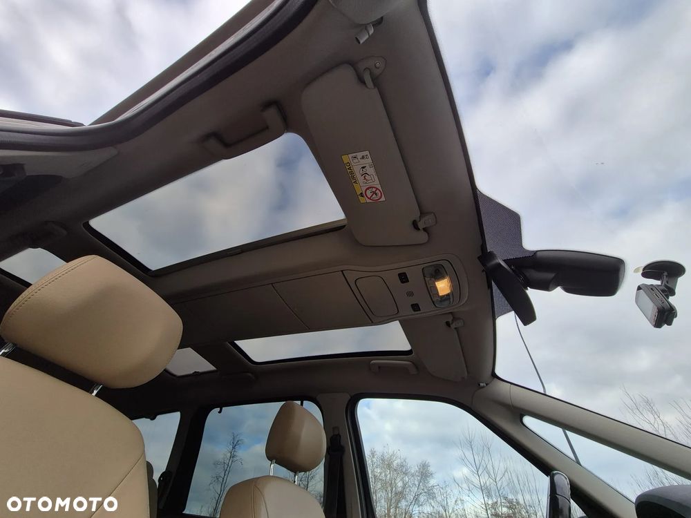 Ford Galaxy 2.0 TDCi Platinium X - 24