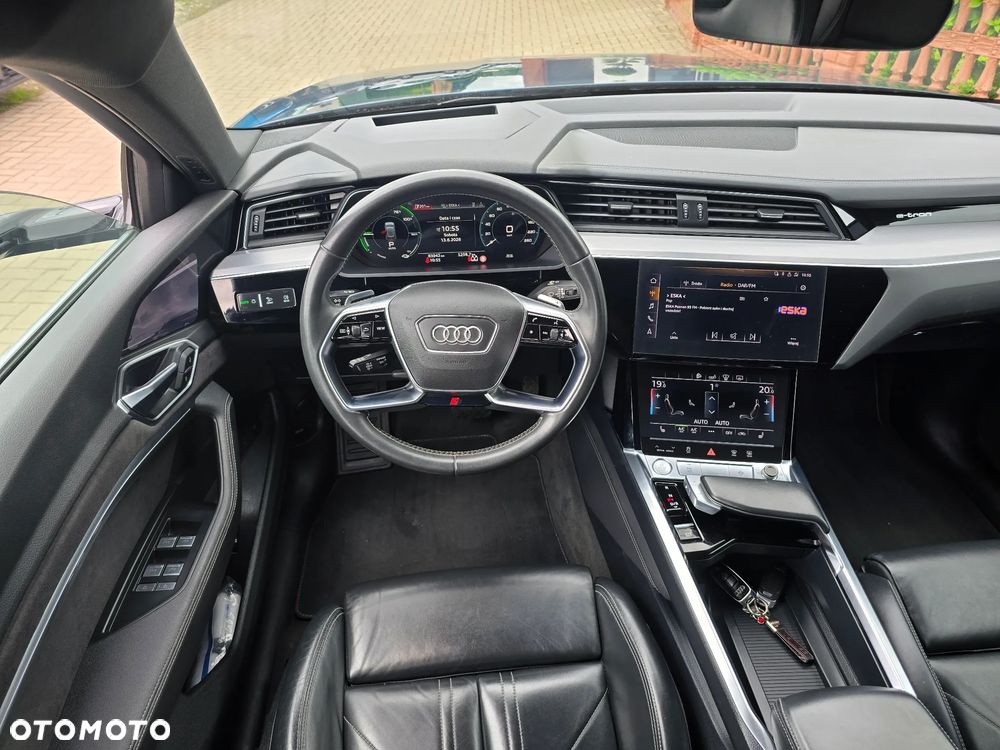 Audi e-tron - 7
