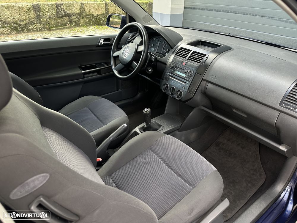 VW Polo 1.2 Confortline - 24