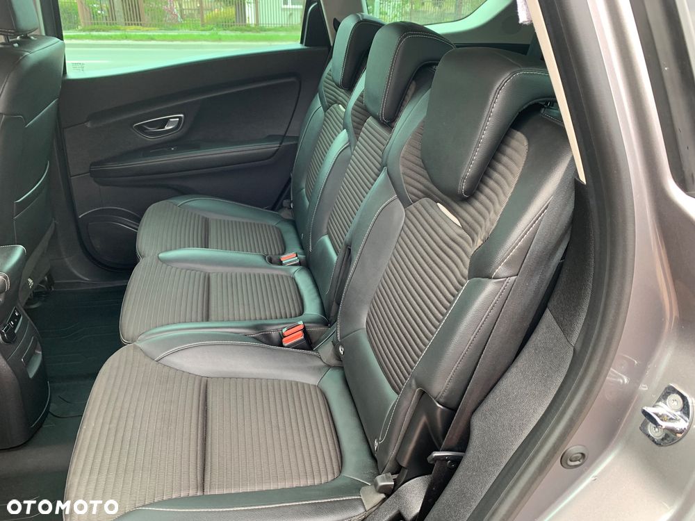 Renault Grand Scenic - 28