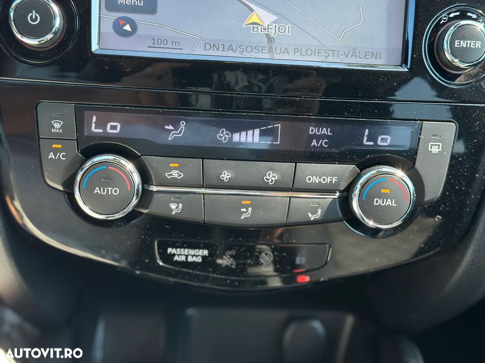 Nissan Qashqai - 25
