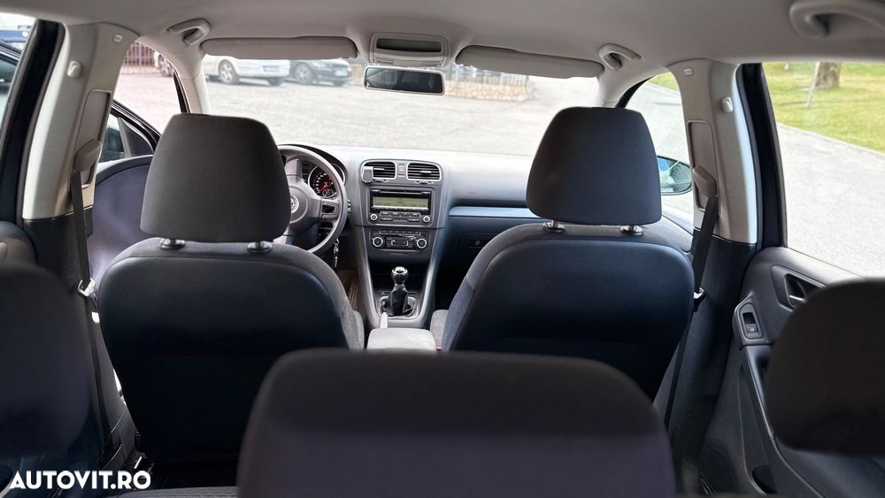 Volkswagen Golf 1.6 TDI DPF Style - 24