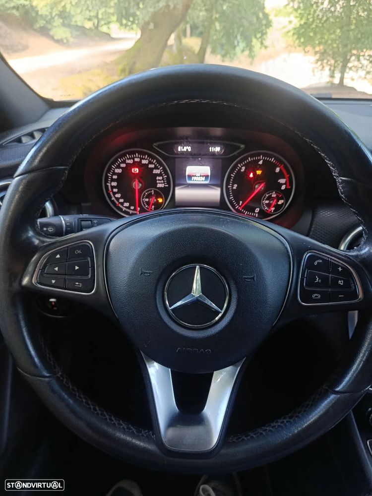 Mercedes-Benz A 180 d Urban - 12