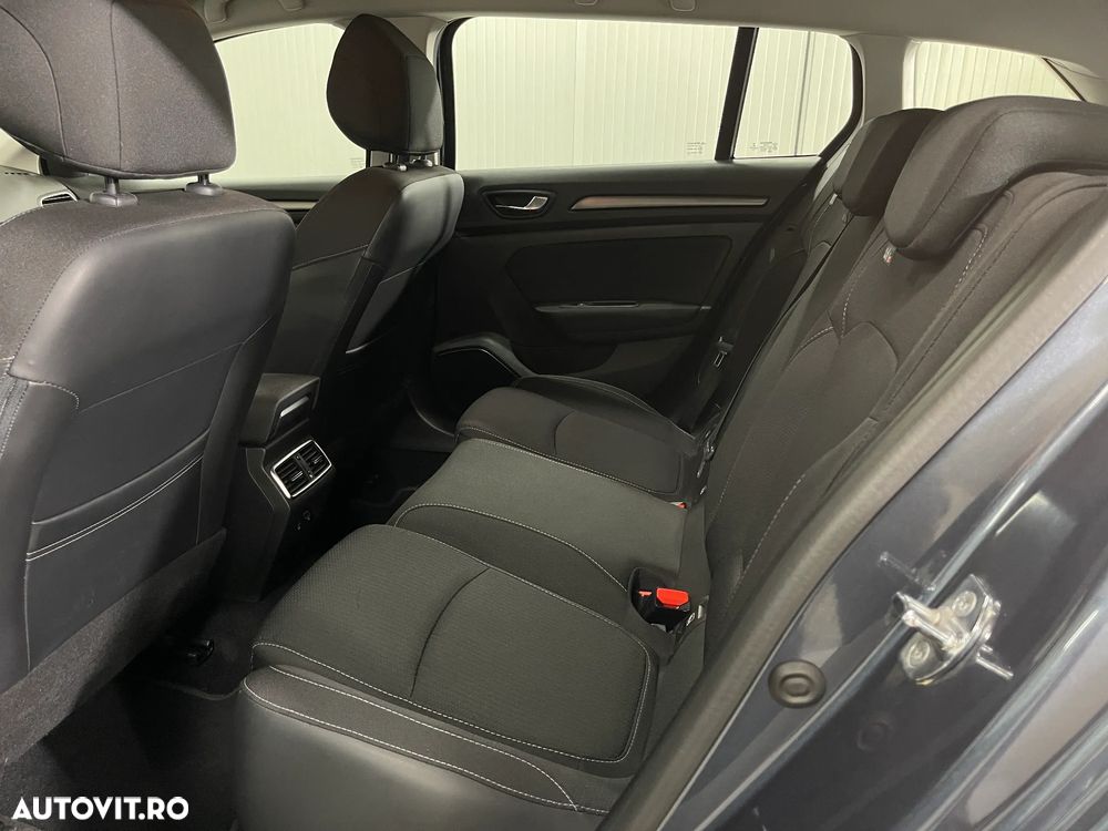 Renault Megane Blue dCi 116 EDC Intens - 11