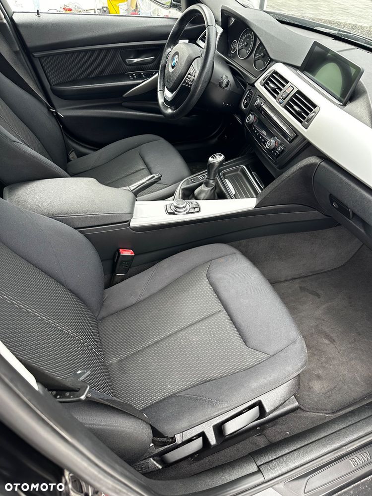 BMW Seria 3 - 16