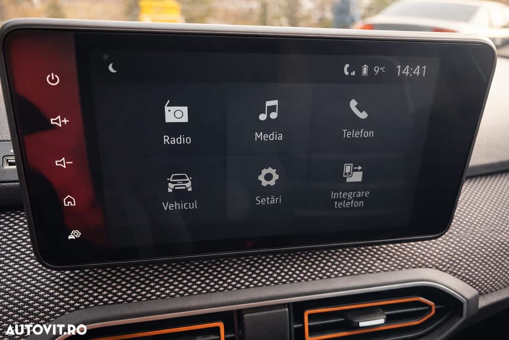 Dacia Sandero Stepway TCe 90 MT6 Comfort - 11