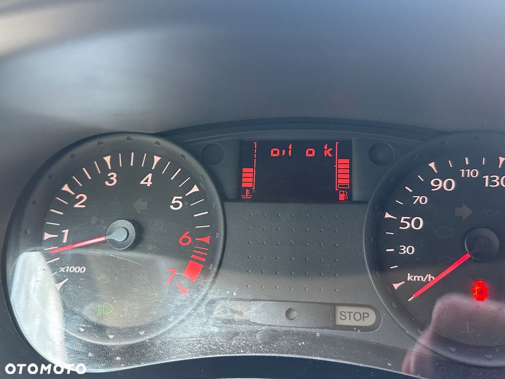 Renault Clio 1.2 16V 75 Dynamique - 9