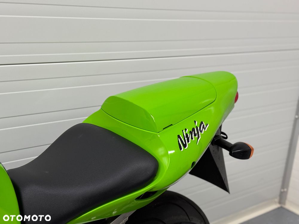 Kawasaki ZXR - 29