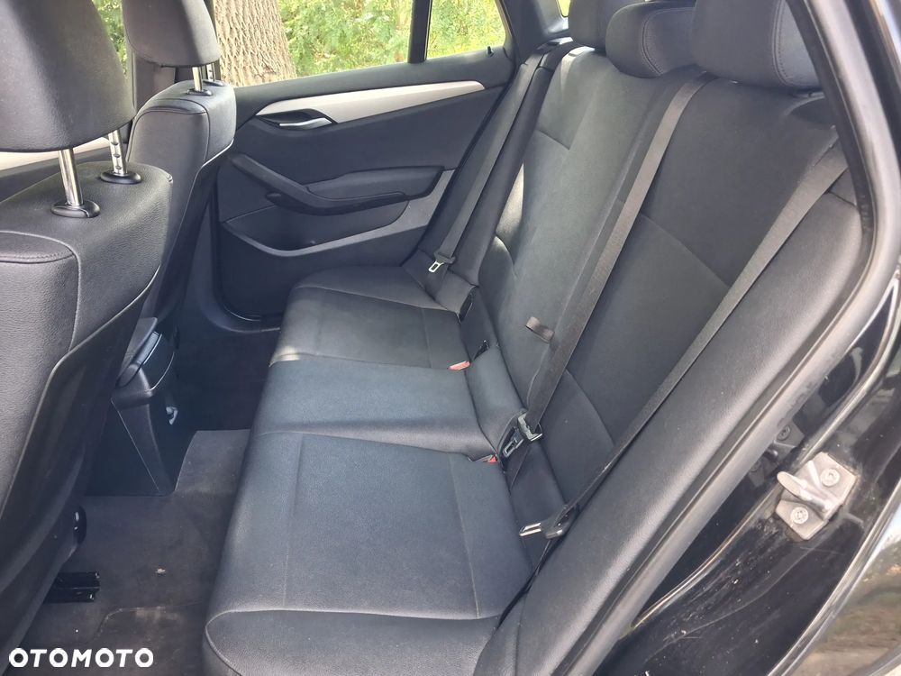 BMW X1 sDrive16d xLine - 19