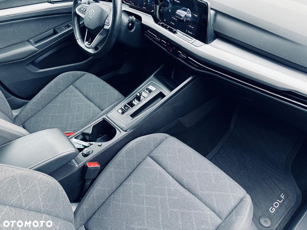 Volkswagen Golf - 16