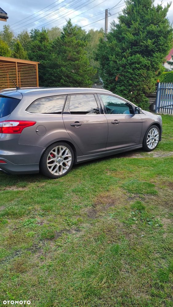 Ford Focus 1.6 TDCi ECOnetic 88g Start-Stopp-System Titanium - 6