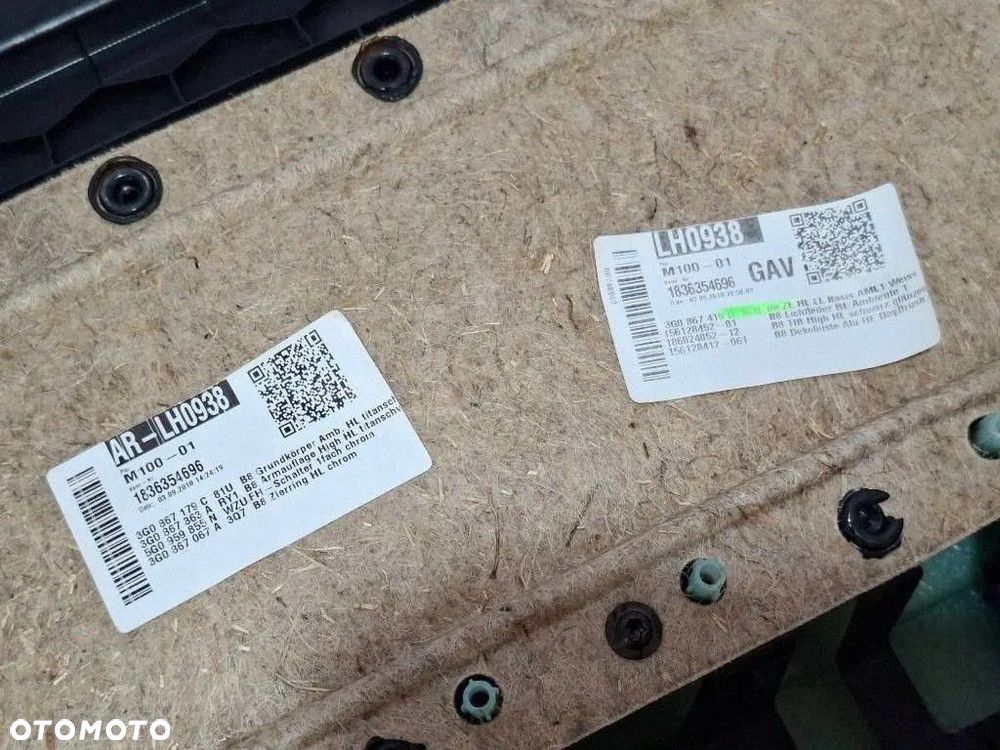 VW PASSAT B8 2019 Kombi Boczek drzwi tylnych prawy skóra LED 3G5867211 - 14