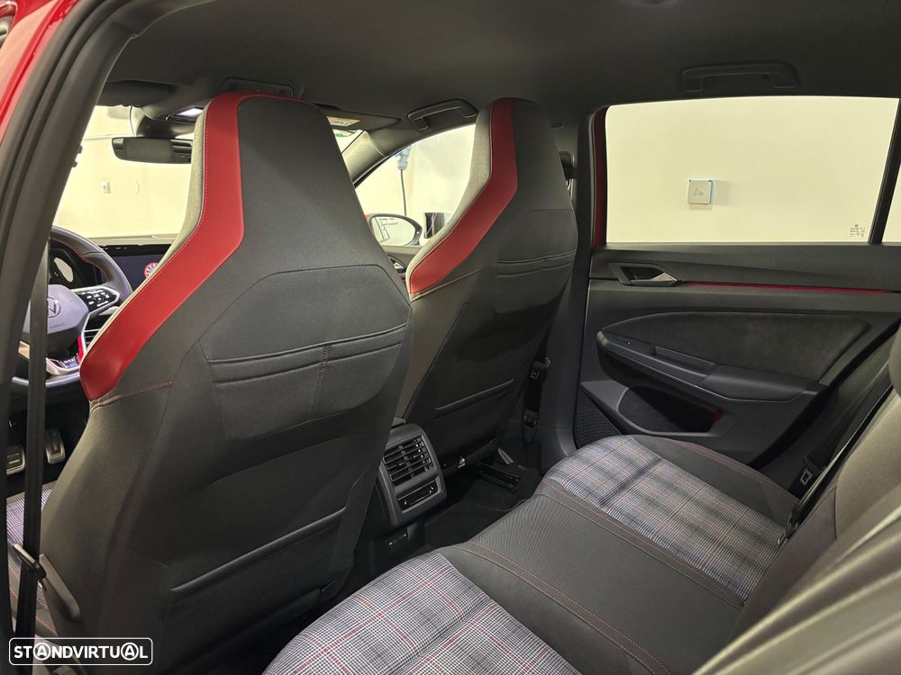 VW Golf 2.0 TSI OPF DSG GTI - 19