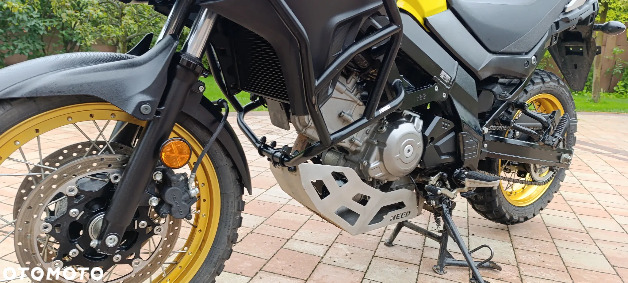 Suzuki V-STROM - 40