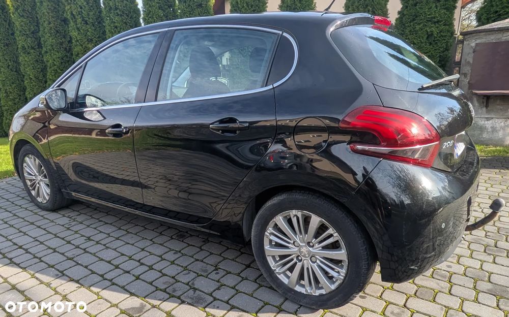 Peugeot 208 - 7