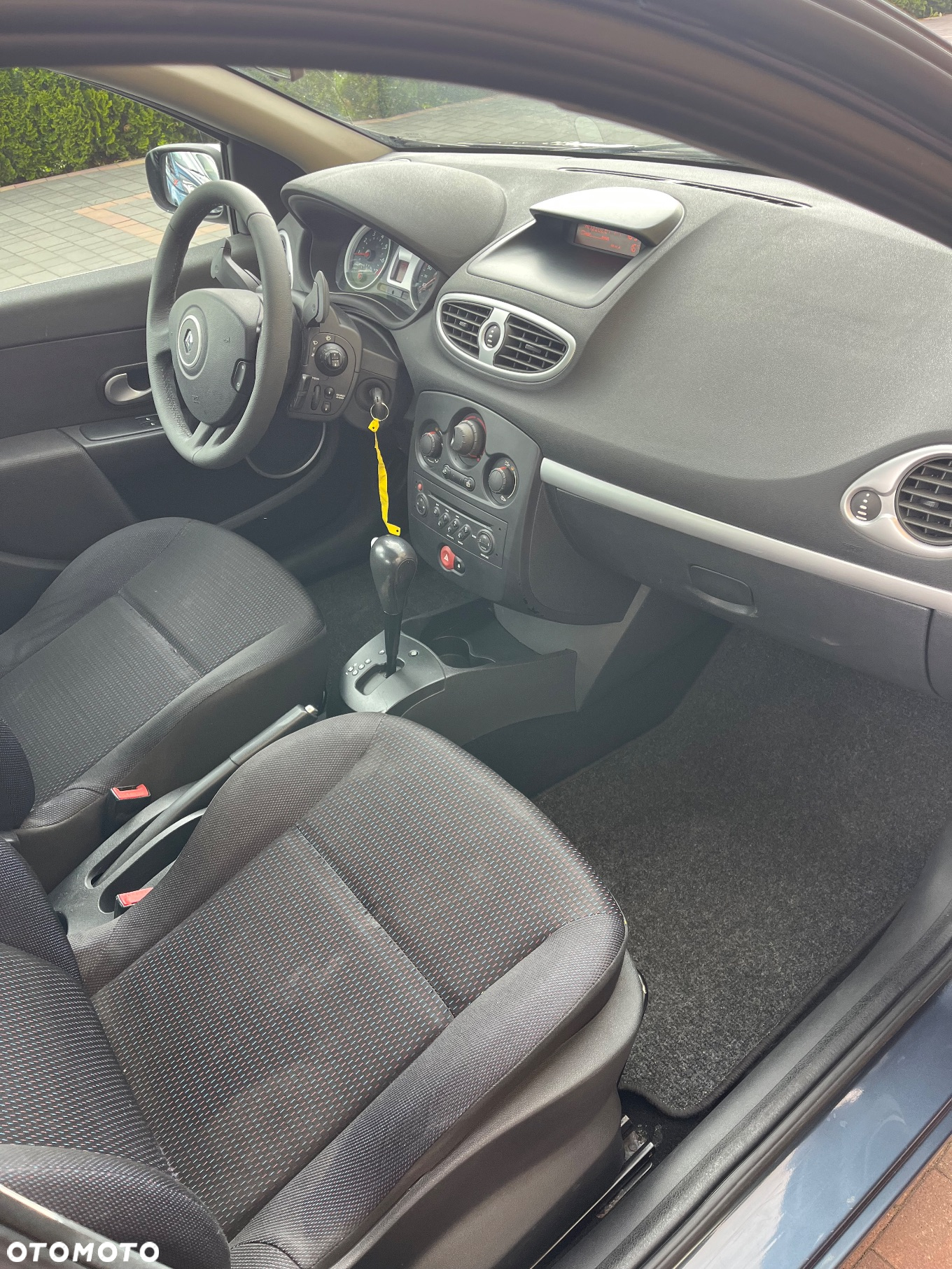 Renault Clio 1.6 16V Alize - 8