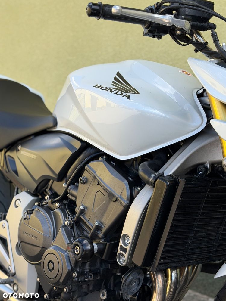 Honda Hornet - 4