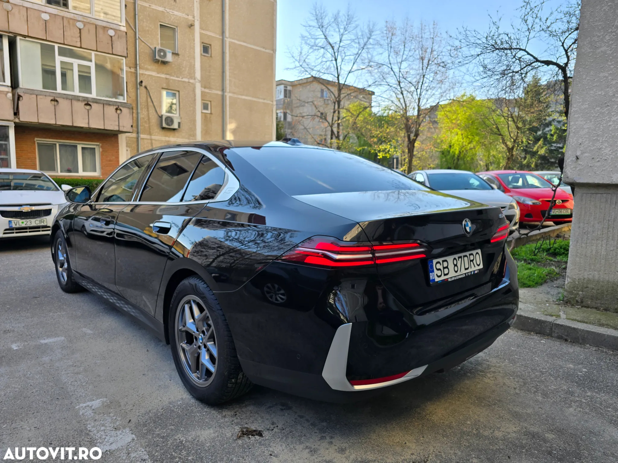BMW Seria 5 520i AT MHEV - 5