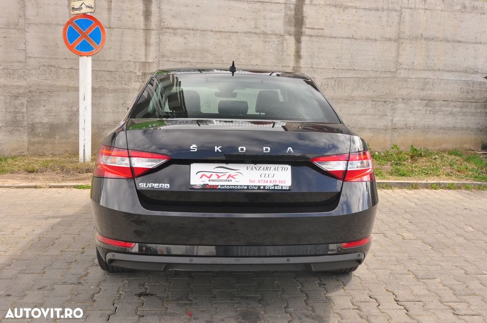 Skoda Superb 1.5 TSI ACT DSG Ambition - 15