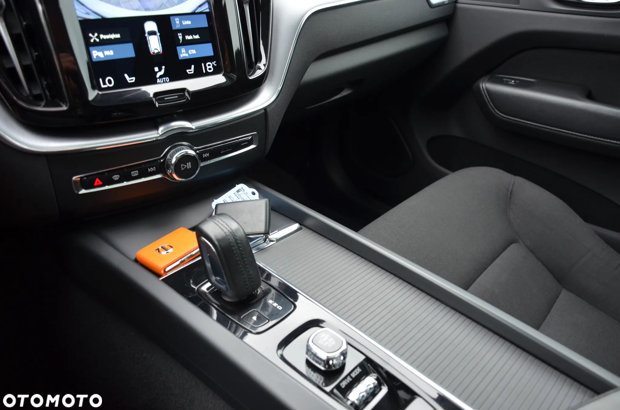 Volvo XC 60 T6 AWD Plug-In Hybrid Inscription Expression - 26