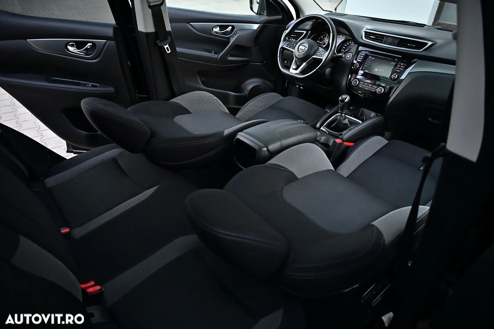 Nissan Qashqai 1.5 DCI N-CONNECTA - 28