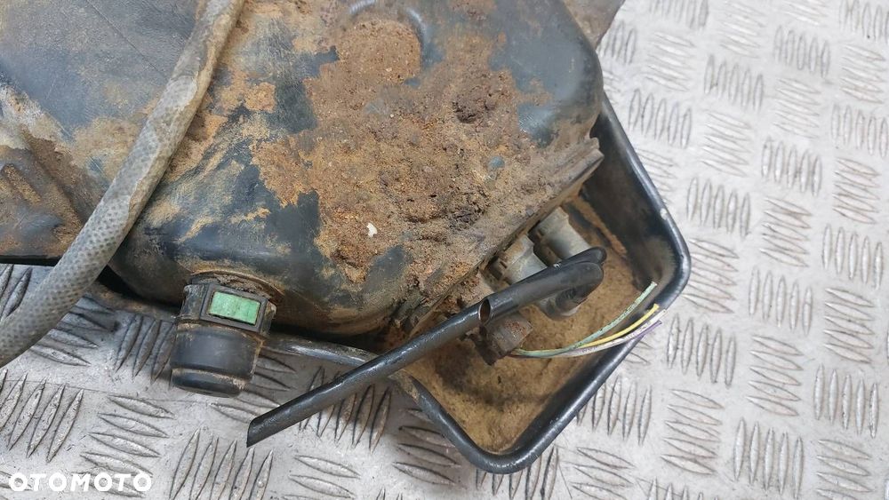 ZBIORNIK PŁYNU FAP/DPF 308 I 1.4 VVTI PRZED LIFTEM 9636980280  C8 607 - 5