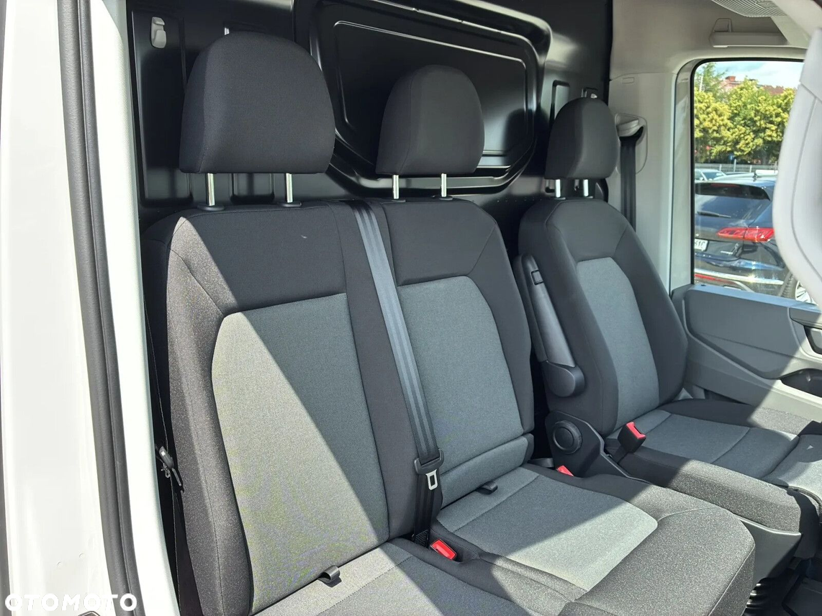 Volkswagen Crafter 35 Furgon LONG/L5H3, 2.0BiTDI 177KM, 4490mm, Wysoki dach, r.o. 4490 - 17