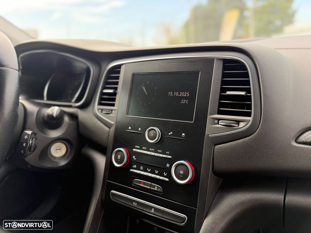 Renault Mégane Sport Tourer 1.5 dCi Zen - 17
