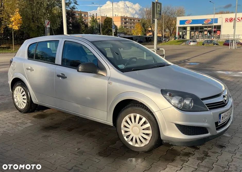 Opel Astra - 2