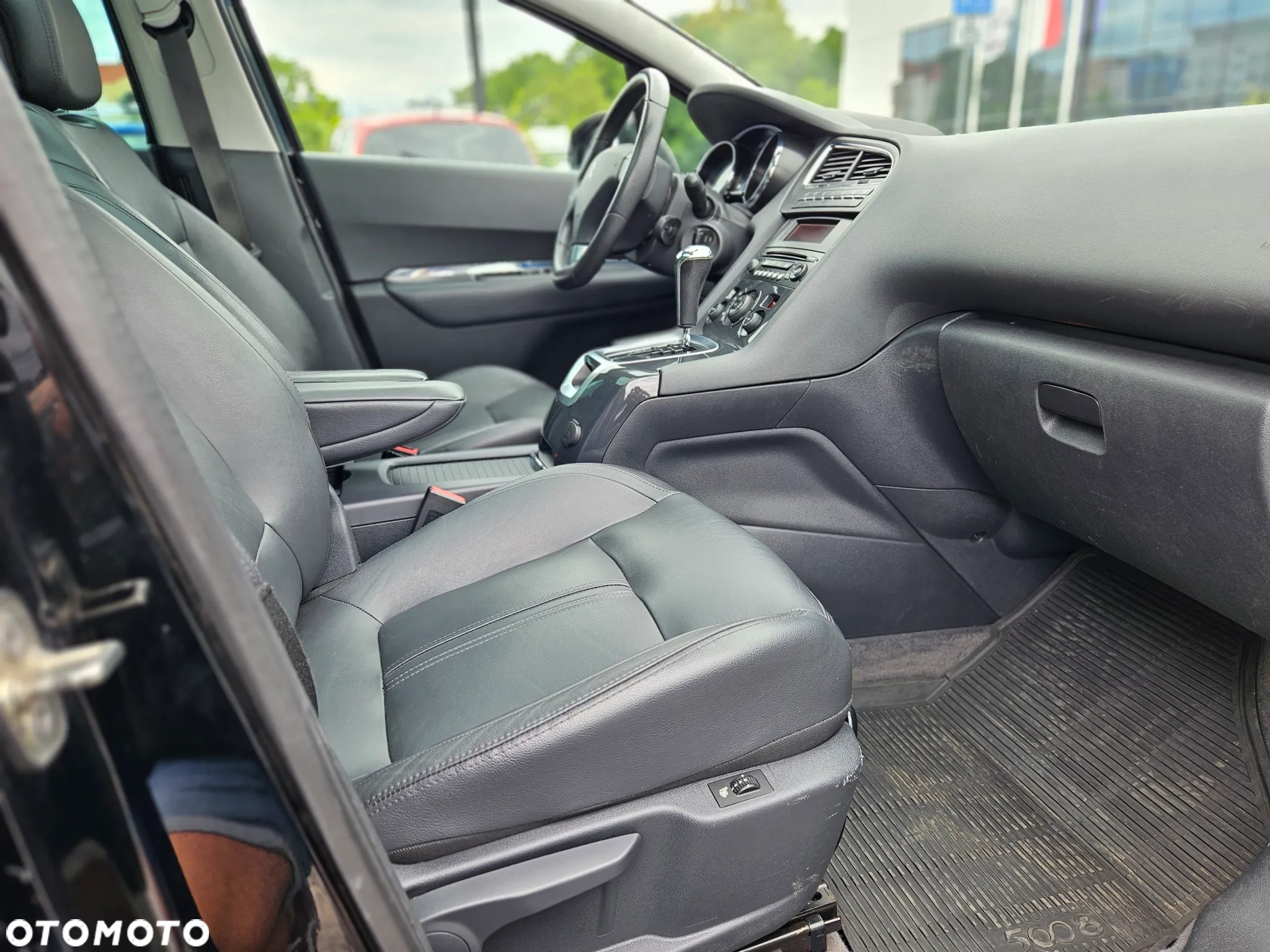 Peugeot 5008 1.6 THP Business Line 7os - 18