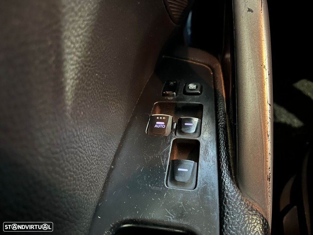 Hyundai Veloster 1.6 Style - 18