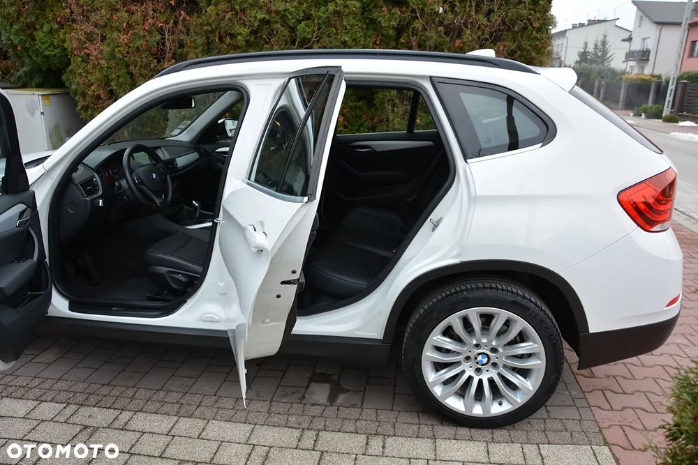 BMW X1 sDrive16d Sport Line - 23