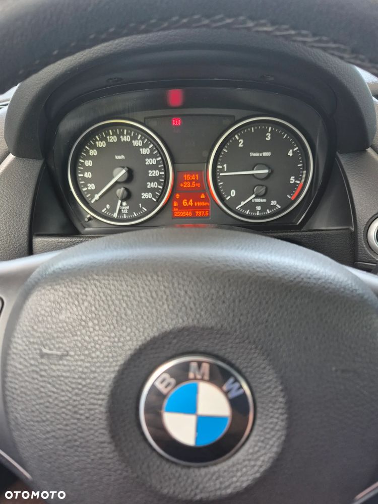 BMW X1 xDrive20d - 27