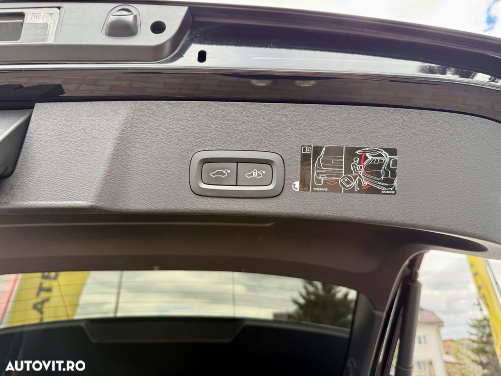 Volvo XC 40 T4 Inscription - 24