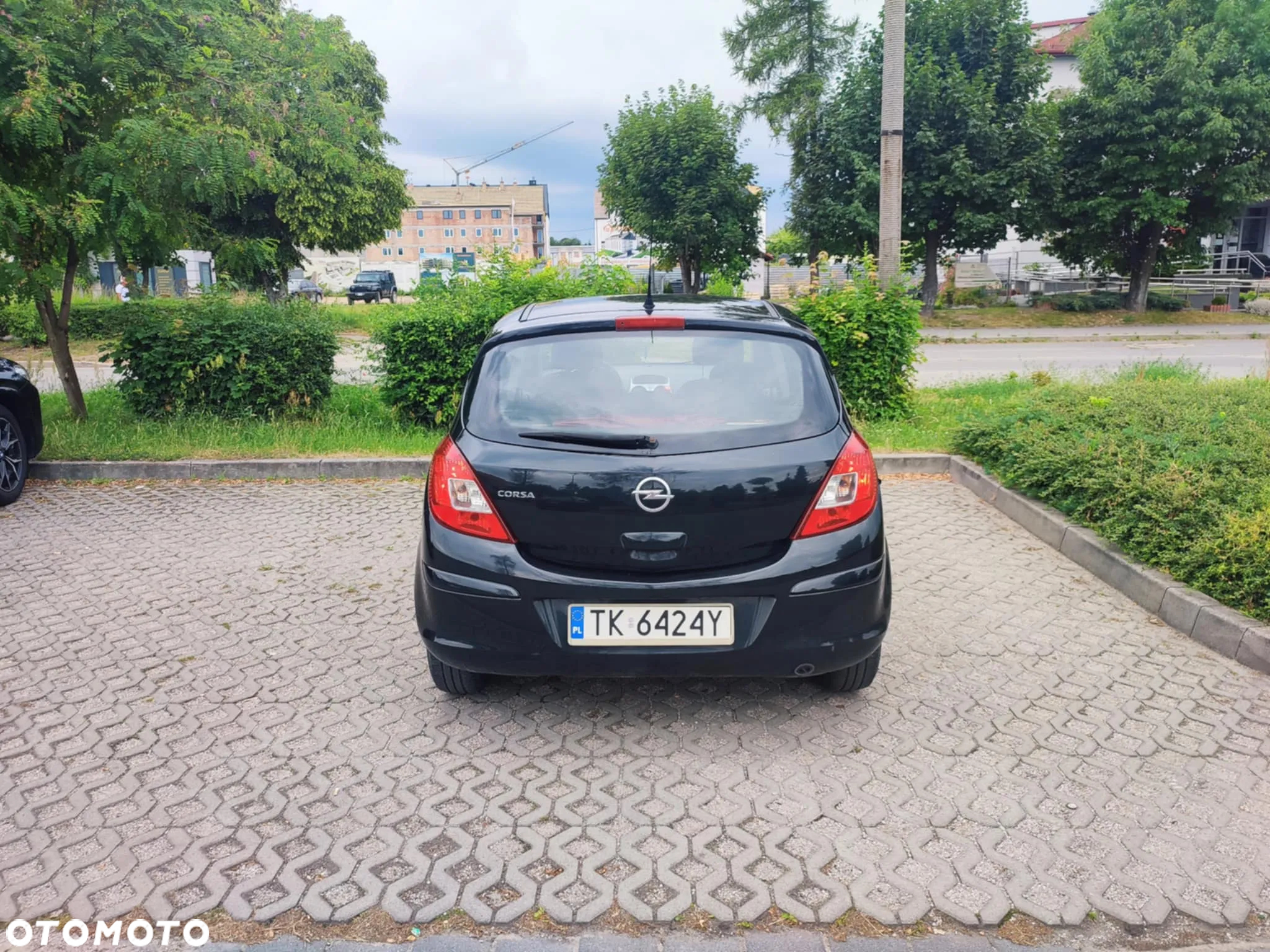 Opel Corsa 1.2 16V Enjoy - 6