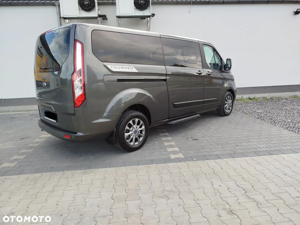 Ford Tourneo Custom 2.0 EcoBlue L2 Titanium - 9