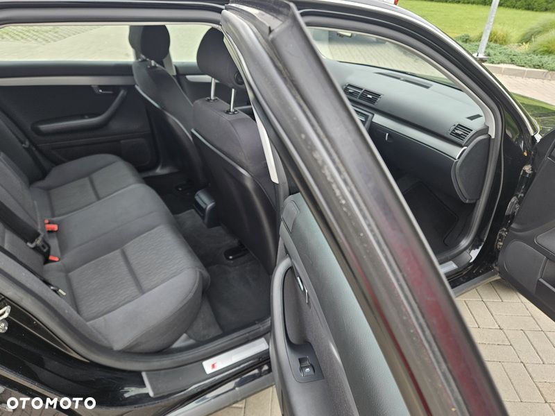 Audi A4 Avant - 8