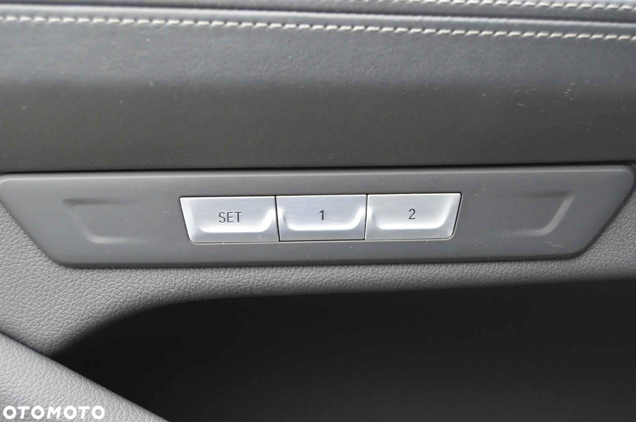 BMW Seria 7 750d xDrive - 22