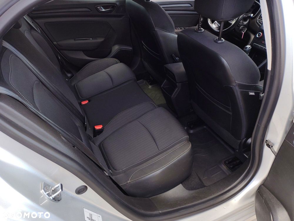 Renault Megane 1.5 dCi Zen - 24